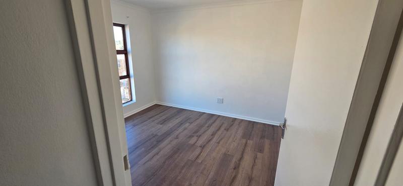 To Let 2 Bedroom Property for Rent in Brackenfell Western Cape